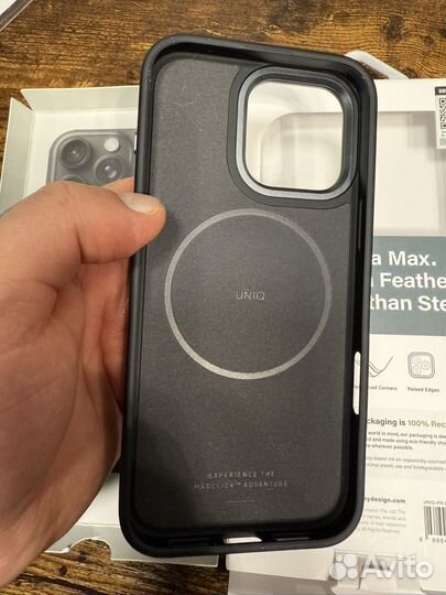 Клип-кейс (накладка) uniq Keva Max MagSafe