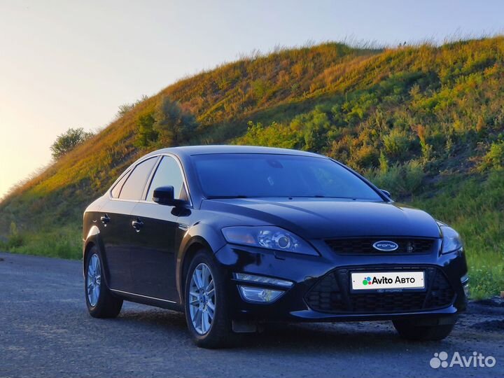 Ford Mondeo 2.0 AMT, 2014, битый, 175 000 км