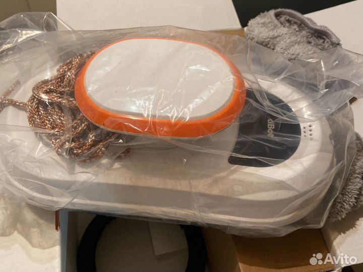 Робот мойщик окон dBot W100