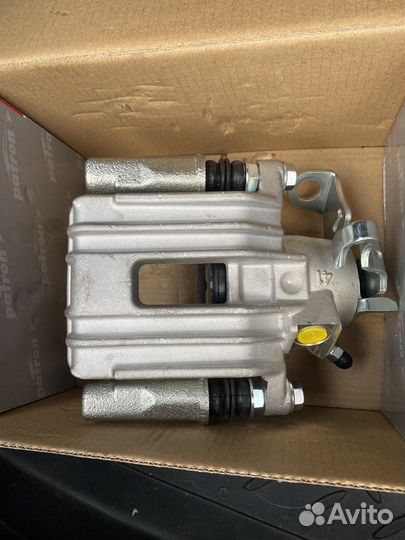 Суппорт правый задний шкода октавия тур