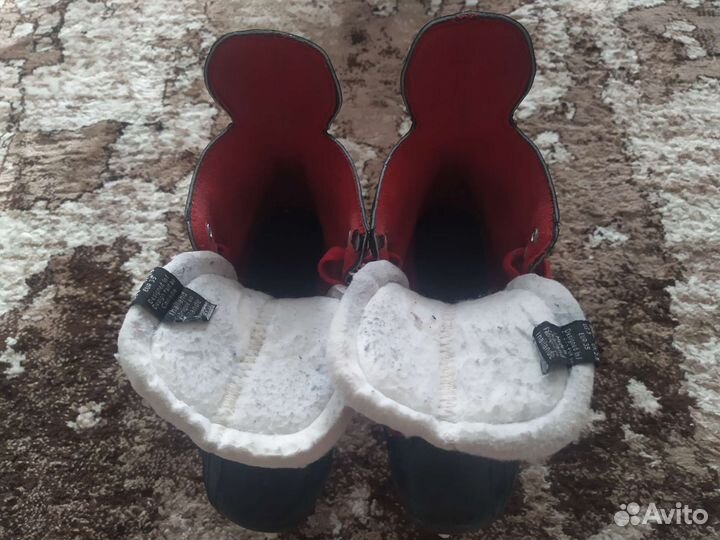 Хоккейные коньки bauer