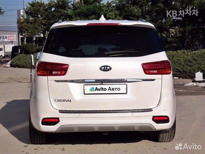 Kia Carnival 2.2 AT, 2021, 53 246 км