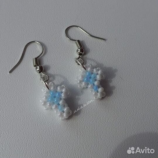 Украшения из бисера