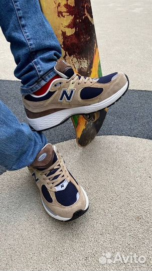 New balance 2002R