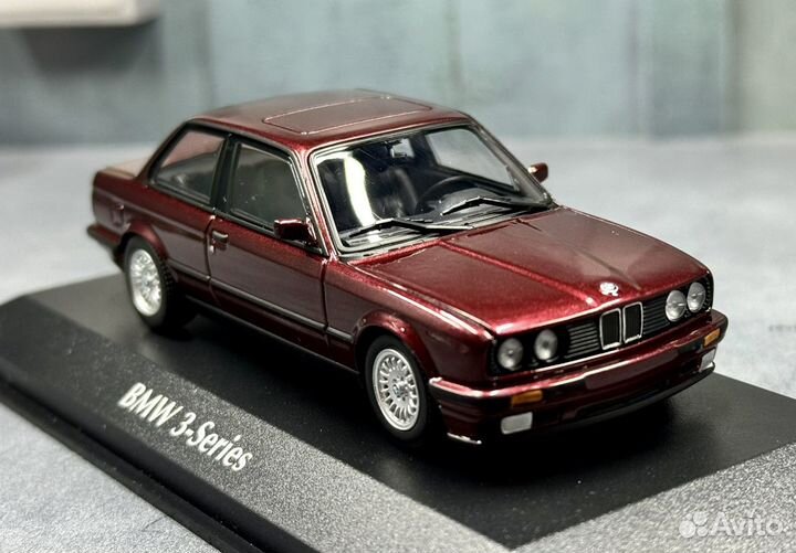 Модель BMW 3-Series E30 1989 Maxichamps 1:43