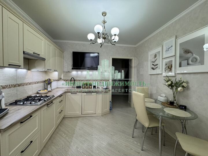 2-к. квартира, 60 м², 2/9 эт.