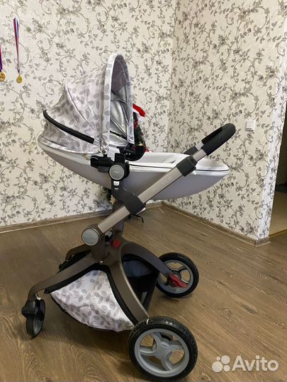 Коляска hot mom