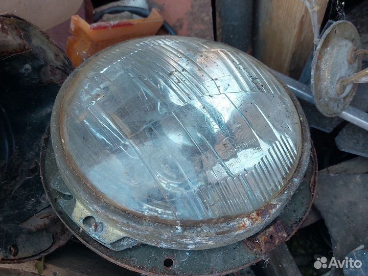 Старые запчасти для жигулей и УАЗ