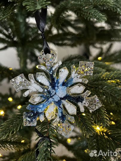 Елочные игрушки из эпоксидной смолы