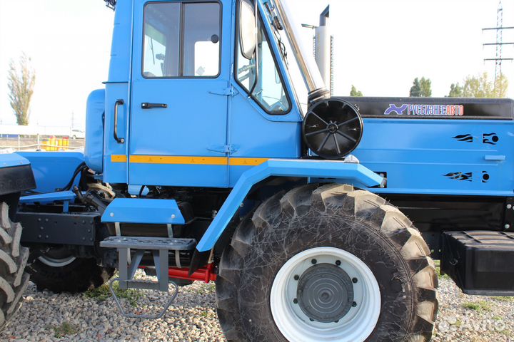 Трактор ХТЗ Т-150, 2000