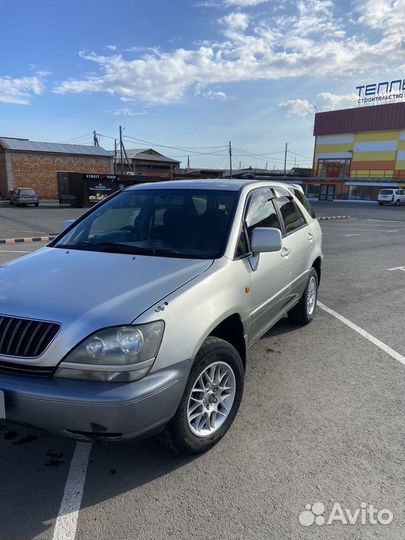 Toyota Harrier 2.2 AT, 1998, 307 500 км