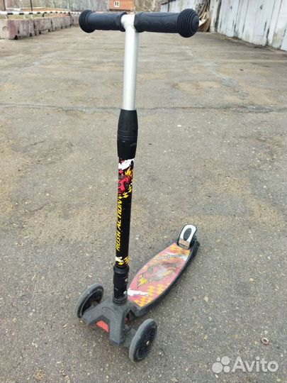 Самокат детский трехколесный