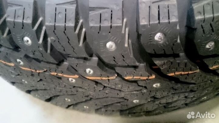 Nokian Tyres Hakkapeliitta 9 185/60 R15 88T
