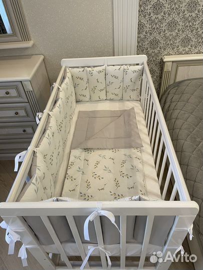 Бортики в детскую кроватку новые