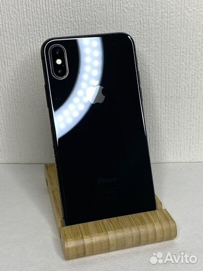 iPhone X, 64 ГБ