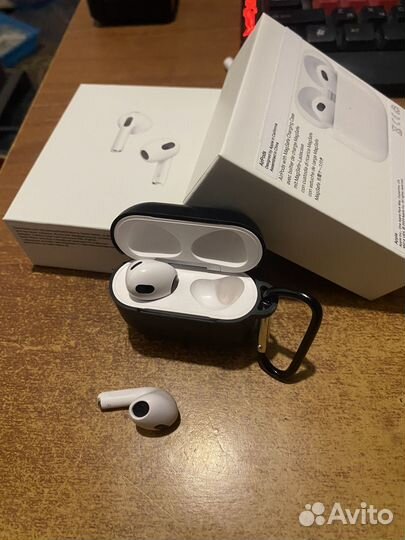 Беспроводные наушники apple airpods 3