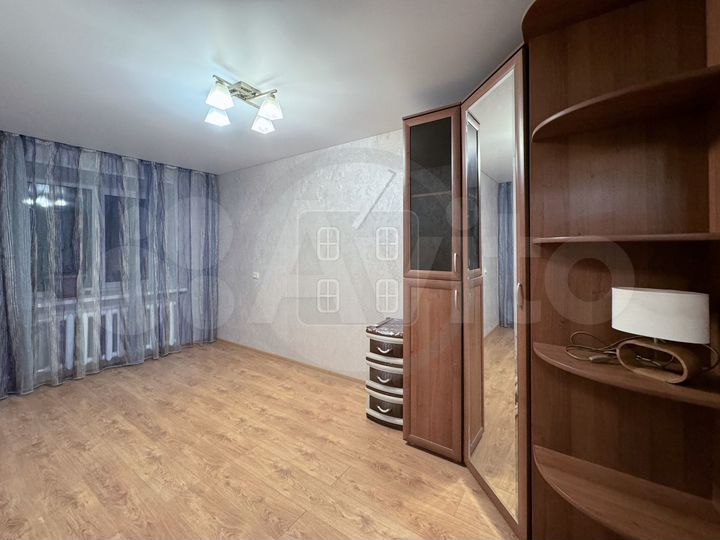 3-к. квартира, 57 м², 5/5 эт.