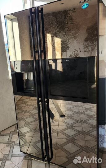 Холодильник Samsung Side by side