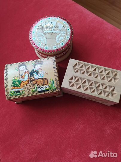 Шкатулки из дерева