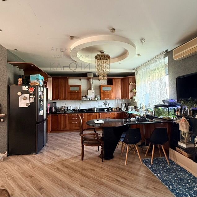 Таунхаус 350 м² на участке 2 сот.