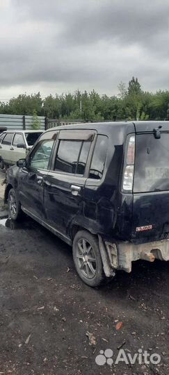 Nissan cube в разбор