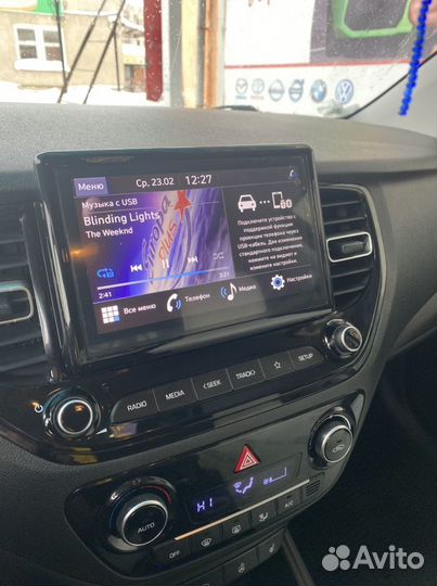 Штатная магнитола на hyundai solaris 2021