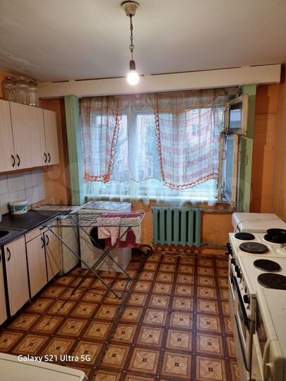 Комната 18 м² в 5-к., 2/5 эт.