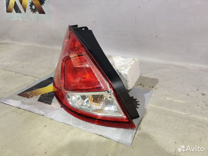 Ford Fiesta 09- Левый хэчбек Фонарь 8693