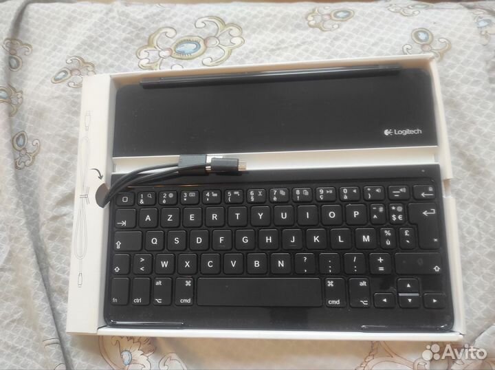 Клавиатура Logitech Ultrathin Keyboard Cover