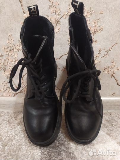 Ботинки на девочку