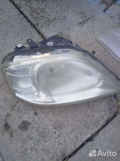 Продам фару на ford
