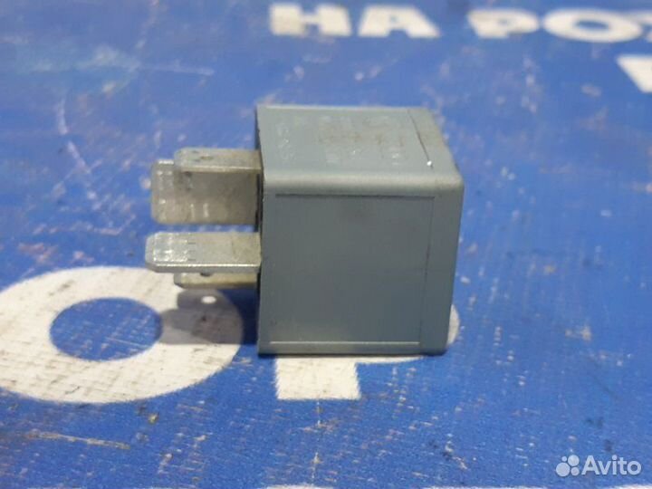 Реле Volkswagen Passat B5 универсал 1999