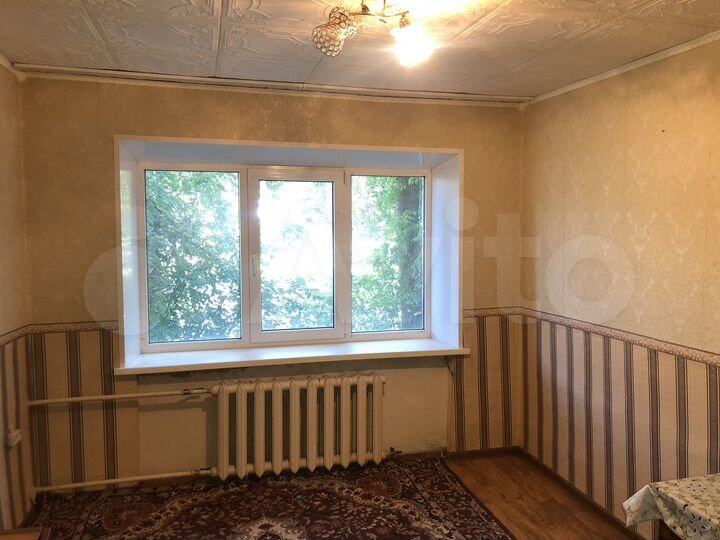 Комната 12,8 м² в 5-к., 1/4 эт.