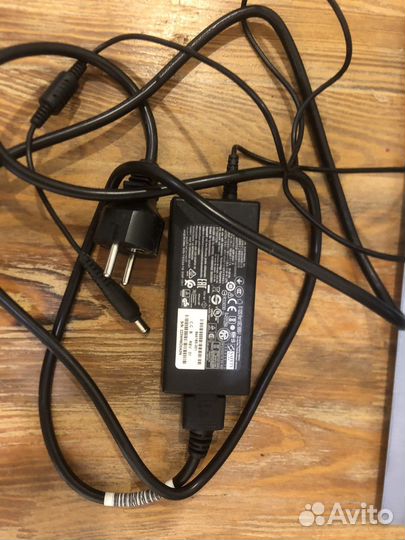 Блок питания 19 Вольт 1580mA
