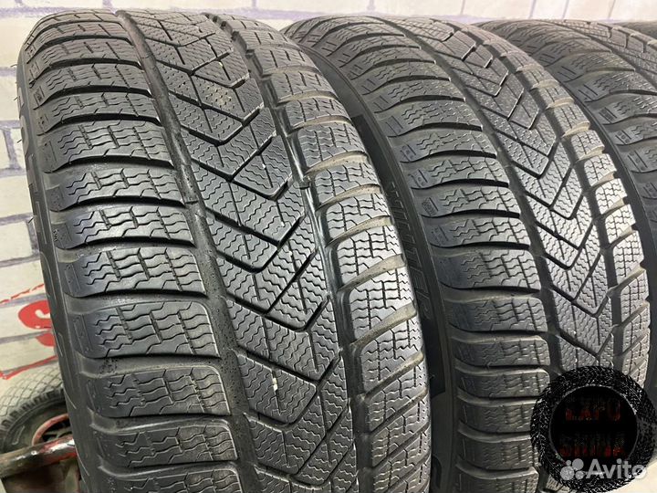 Pirelli Winter Sottozero 3 245/45 R18 100V