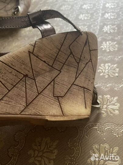 Босоножки TJ collection