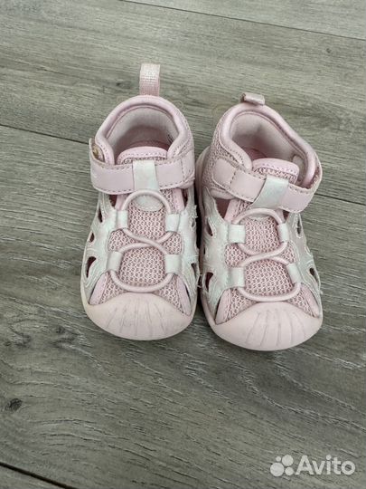 Продам сандалии Dr.kong