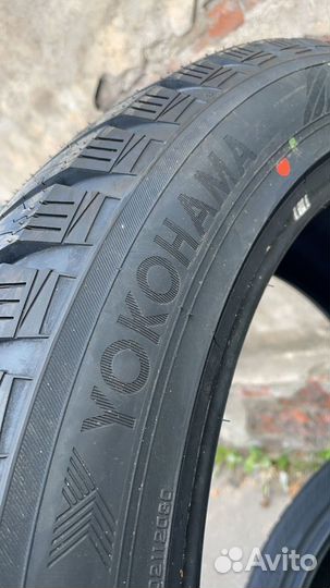 Yokohama IceGuard Stud IG65 285/45 R22 114T