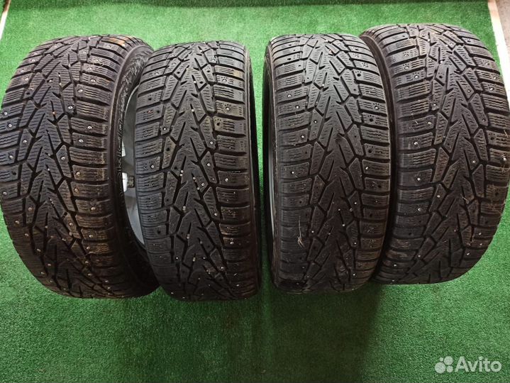 R16 Nokian Tyres Hakkapeliitta 7 215/60, PCD 5x114.3 DIA 60.1