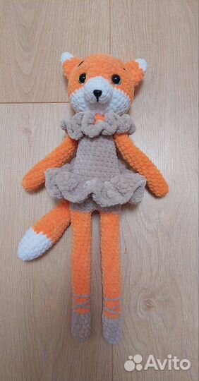 Вязаная игрушка лиса. Размер 43 см. Новая
