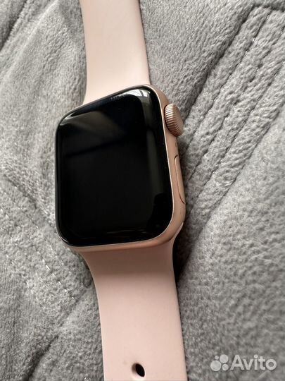 Часы apple watch se 40 mm