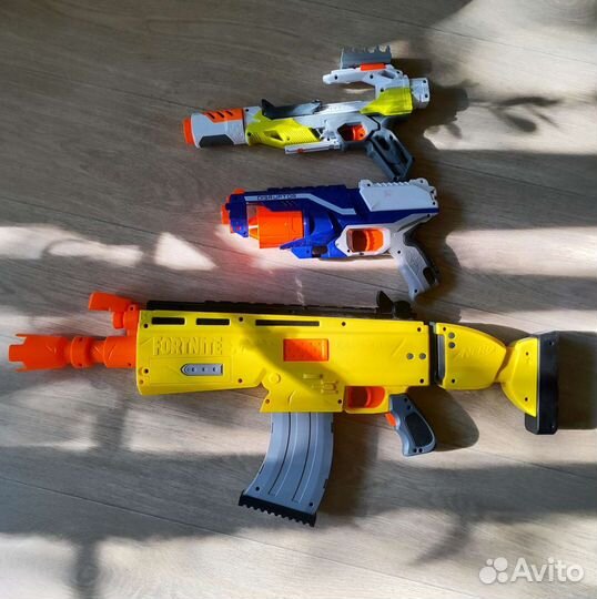 Nerf бластеры