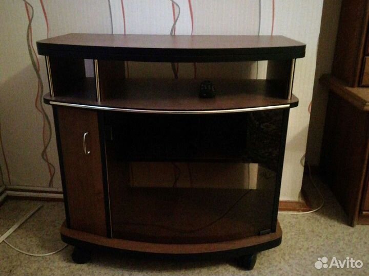 Тумба под телевизор