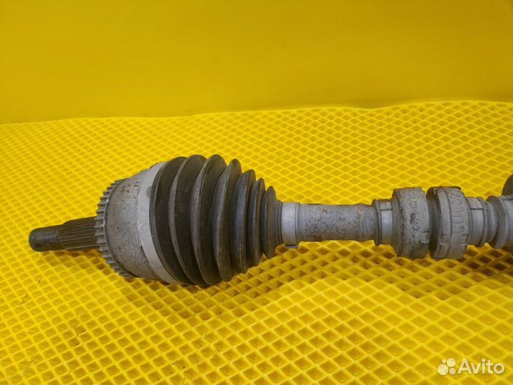 Привод передний левый Nissan Cefiro A33 VQ20DE