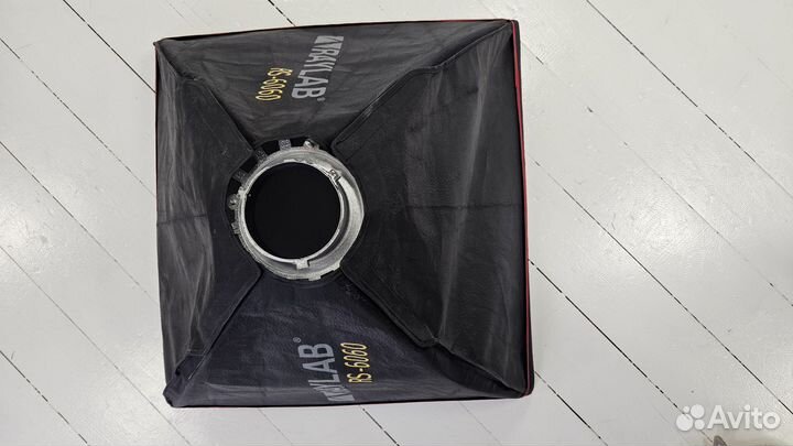 Продам софтбокс 60х60 raylab