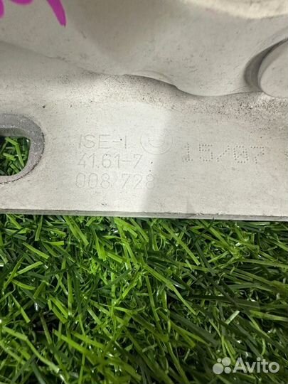 Петля капота правая Bmw 5-Series E60 N52B25A 2007