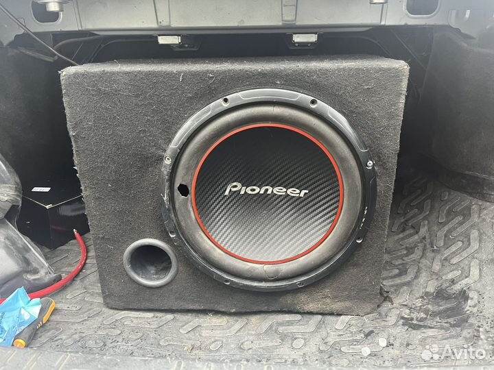 Сабвуфер Pioneer 12+ усилитель