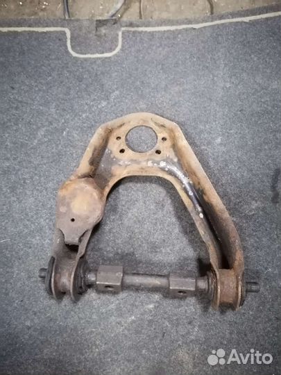 Рычаг передний левый верхний Ssangyong Musso