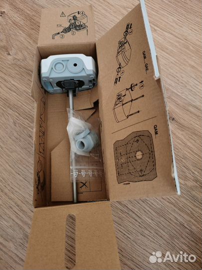 Датчик температуры Siemens QAE2112.015 доводчики