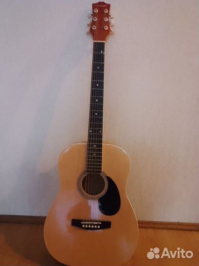 Гитара Colombo (акустика)